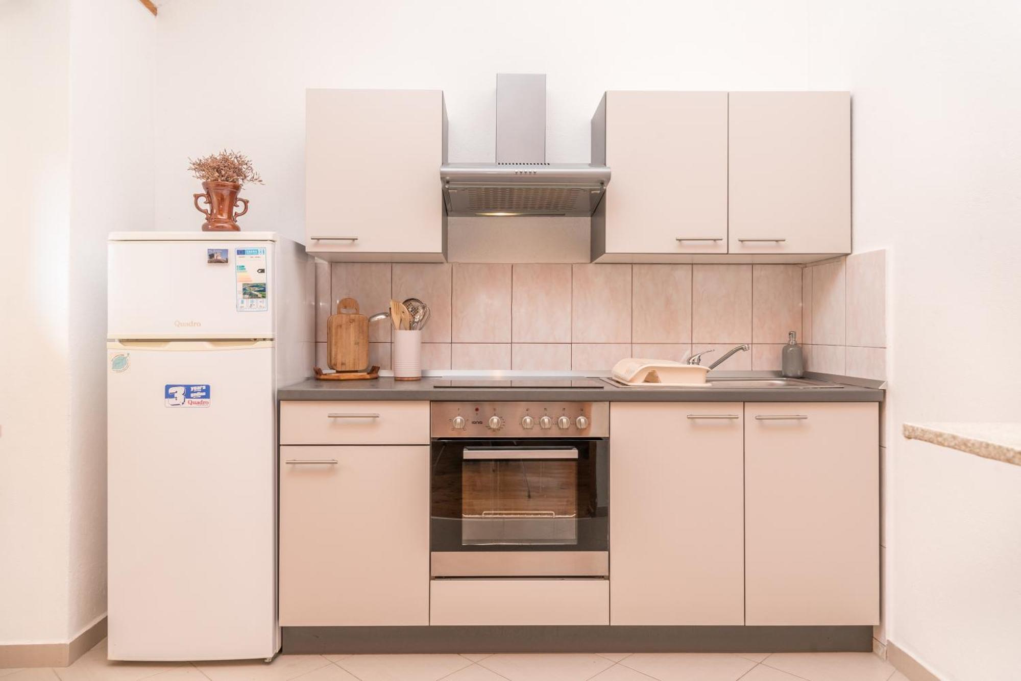 Danijel Apartamento Nin