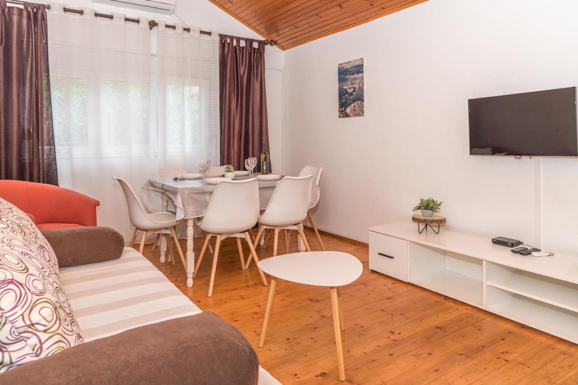 Danijel Apartment